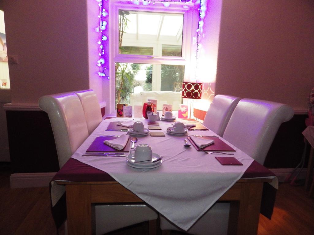 Bed and Breakfast Anglesey House à Llandudno Extérieur photo